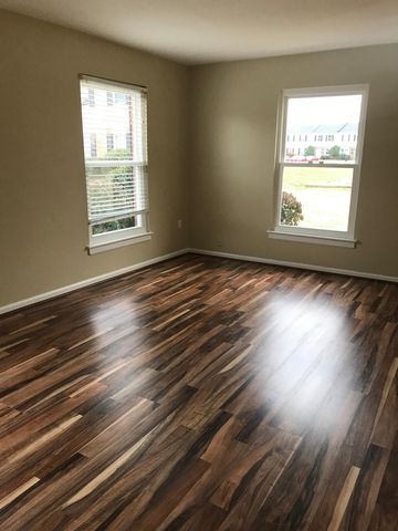 3216 Hunters Mill Cir, Richmond, VA 23223