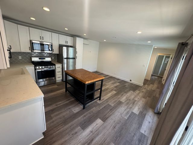 17333 Emelita St, Encino, CA 91316
