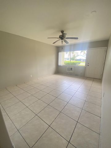 1852A Golf View Ave  #2, Fort Myers, FL 33901