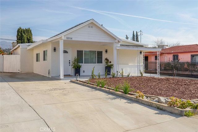 10114 Bromont Ave, Sun Valley, CA 91352