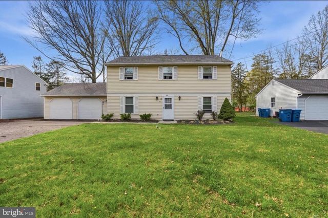 311 E  Park Ave, Sellersville, PA 18960