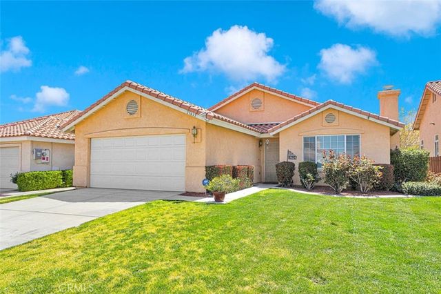 17635 Electra Dr, Victorville, CA 92395
