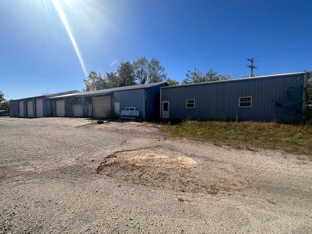 1721 Business 63, Thayer, MO 65791