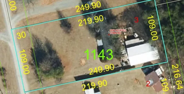 1050 Scuffle Town Rd, Walnut Cove, NC 27052