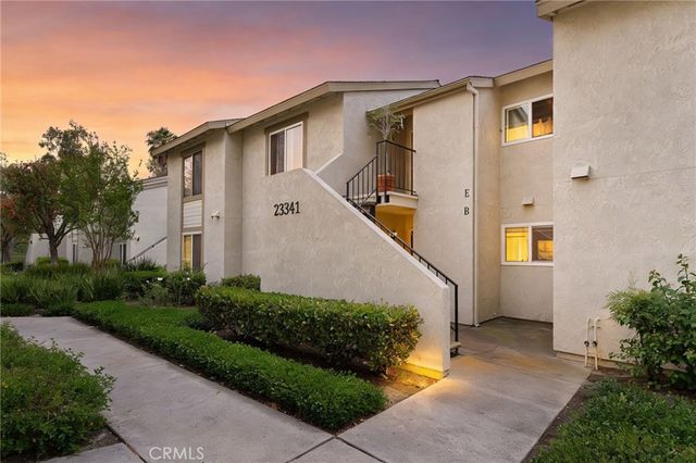 23341 La Glorieta #B, Mission Viejo, CA 92691