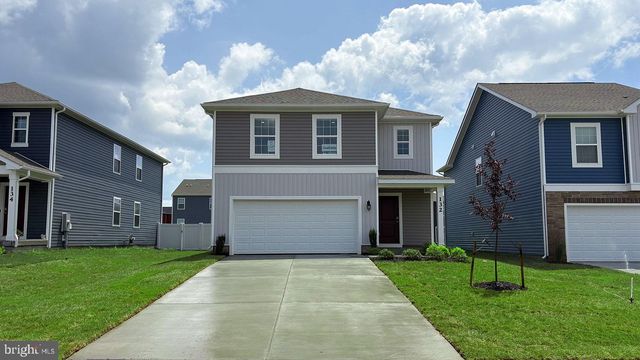 110 Charing Cross Dr, Stephens City, VA 22655