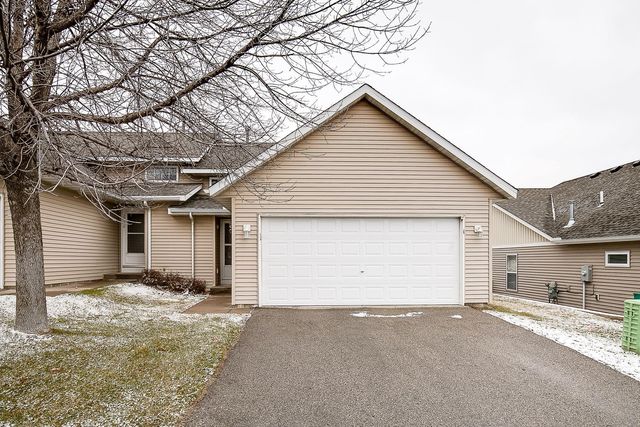 2746 Ridgeview Dr, Red Wing, MN 55066