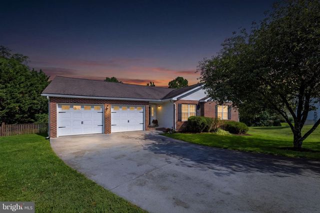 310 Goldenrod Rd, Winchester, VA 22602