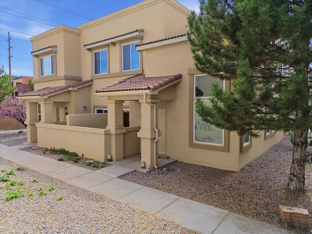 4345 Santo Domingo St #A, Santa Fe, NM 87507