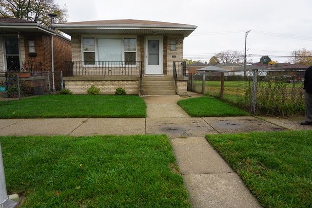 11241 S  Green Bay Ave, Chicago, IL 60617