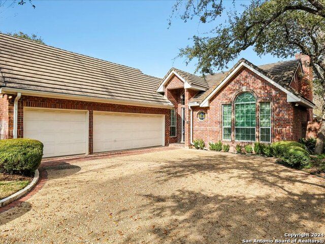 16 VILLA VERDE, San Antonio, TX 78230