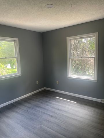 113 S  Justice St, Hendersonville, NC 28739