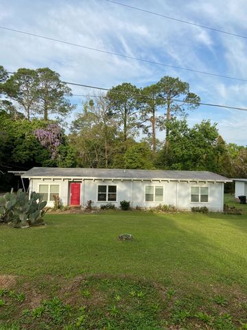 208 Westminster Dr, Tallahassee, FL 32304
