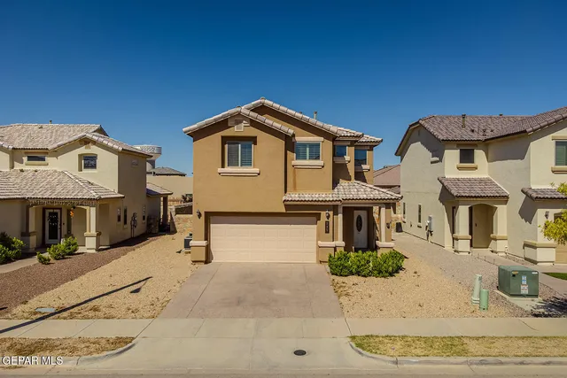 795 Pixton Rd, El Paso, TX 79928