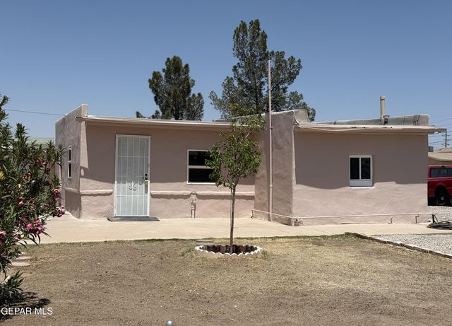 222 Lone Star Pl, El Paso, TX 79907