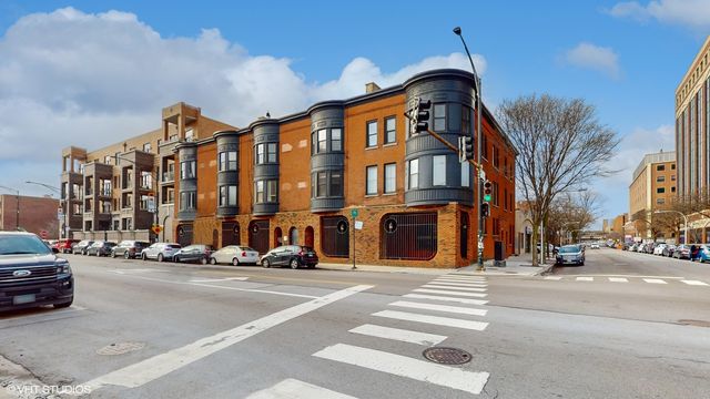 2952 N  Halsted St #3, Chicago, IL 60657
