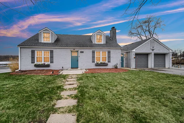 1234 River Ter, Hobart, IN 46342