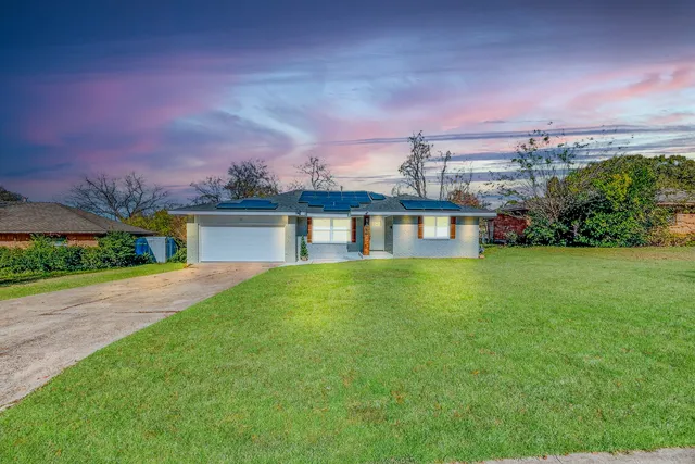 5511 Glen Forest Ln, Dallas, TX 75241