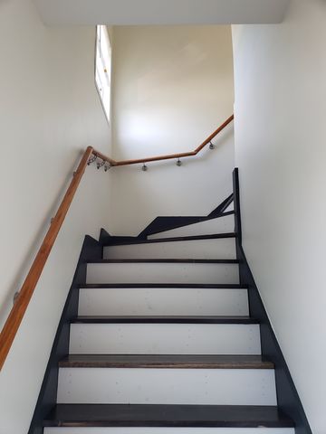 102 Kenberma St #3, Hull, MA 02045