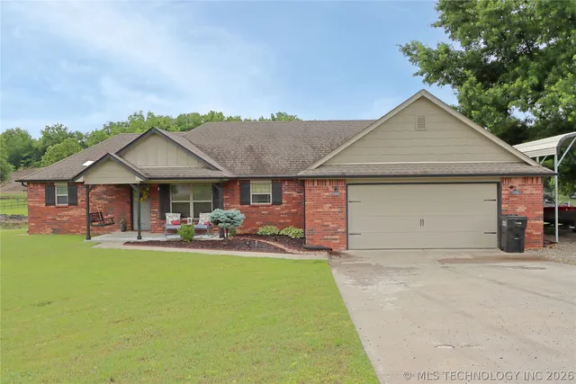 15044 S  Ash Valley Ln, Claremore, OK 74017