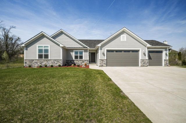1013 Meadow View COURT, Twin Lakes, WI 53181