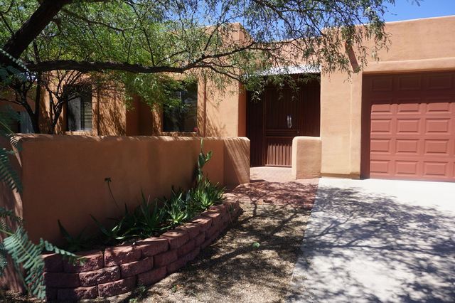 1717 N  Baxter Dr, Tucson, AZ 85716