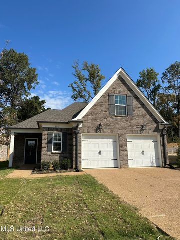 386 Flower Garden Dr, Southaven, MS 38671