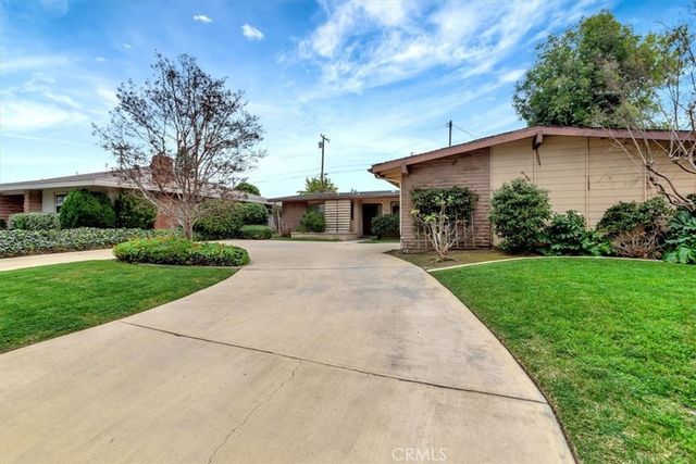 8266 Country Club Dr, Buena Park, CA 90621