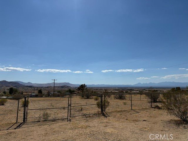4360135 Cuyama Rd, Apple Valley, CA 92307