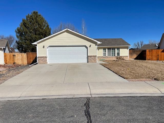 886 Henry Cir, Fruita, CO 81521