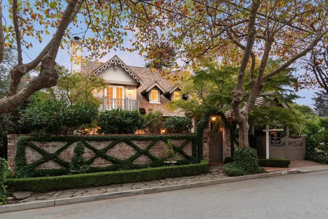 106 Pepper Ave, Burlingame, CA 94010