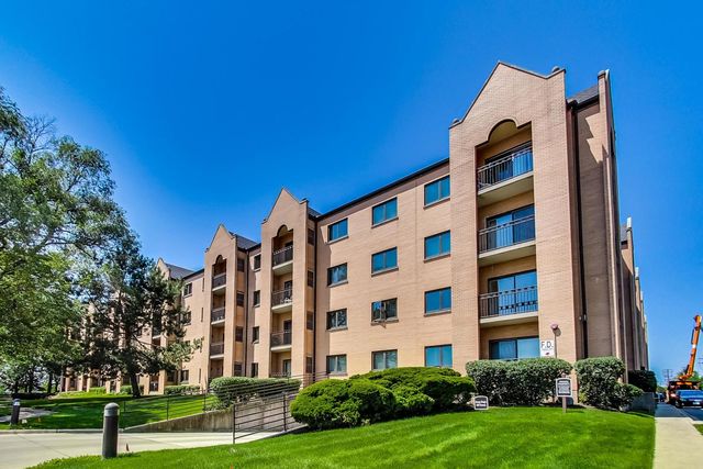 7410 W  Lawrence Ave #124, Harwood Heights, IL 60706
