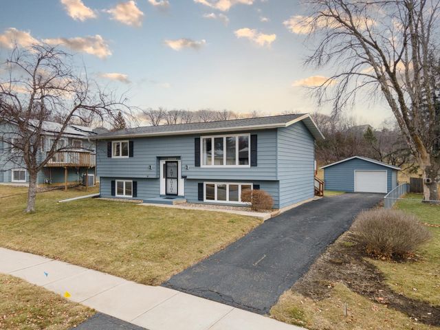 3546 6th Pl NW, Rochester, MN 55901