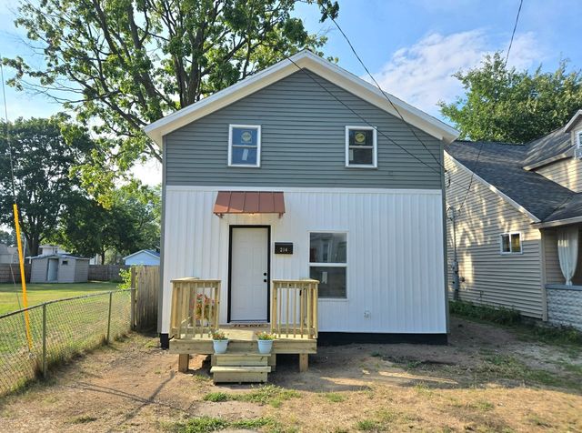 214 Catherine Ave, Muskegon, MI 49442