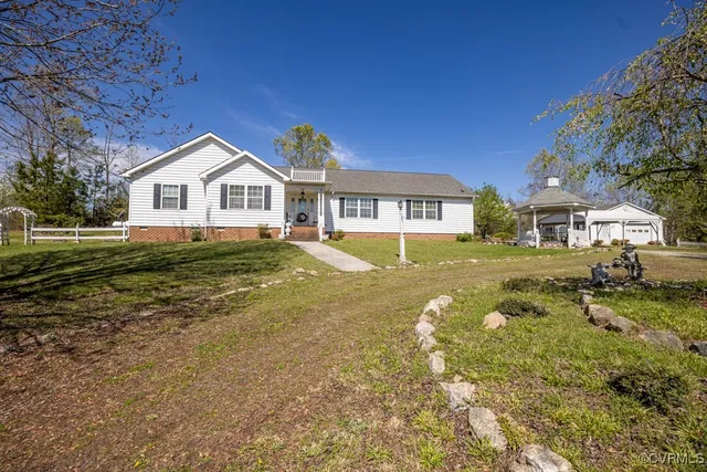 1416 Snead Spring Rd, Crewe, VA 23930