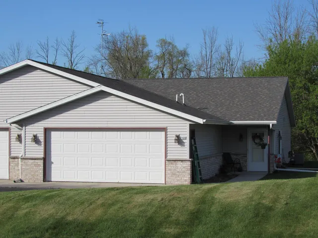 1122 N 49th STREET, Sheboygan, WI 53081