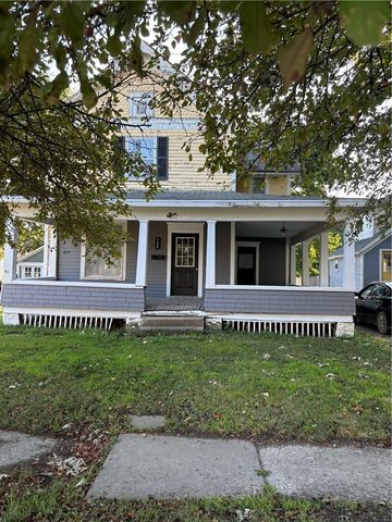 104 S  Sumner Ave, Creston, IA 50801