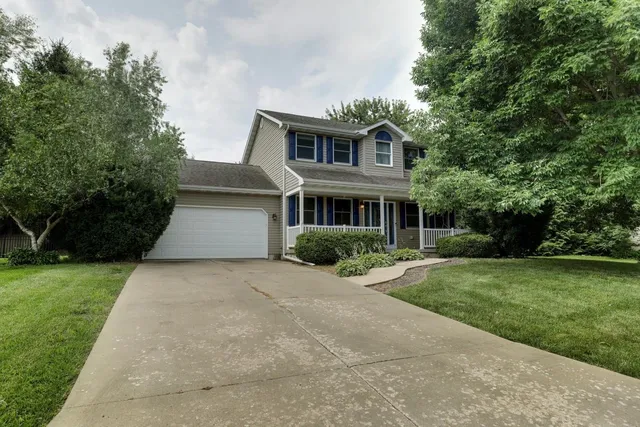 4506 Woodland Trl, Quincy, IL 62305
