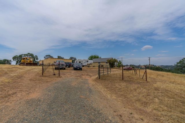 4562 Reservation Rd, Ione, CA 95640