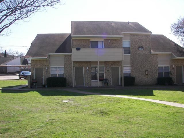 402 Summer Ct #4A, College Station, TX 77840