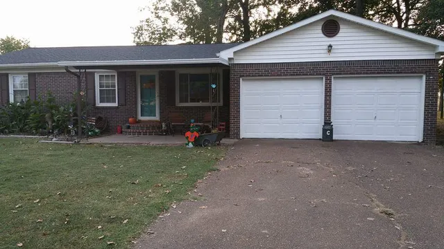 925 Sycamore St, Union City, TN 38261