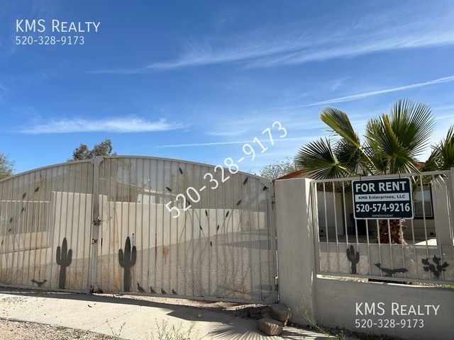 761 W  Lightstar Cir, Tucson, AZ 85756