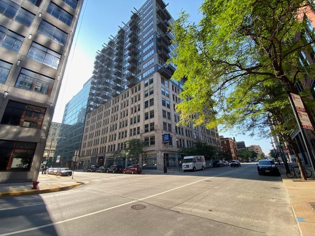 565 W  Quincy St #1110, Chicago, IL 60661