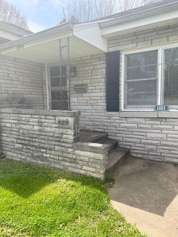 1601 S  National Ave, Springfield, MO 65804