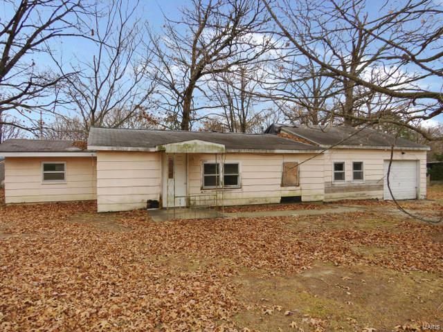 12670 Van Cleve Dr, Licking, MO 65542