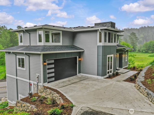 667 17th Avenue NW, Issaquah, WA 98027