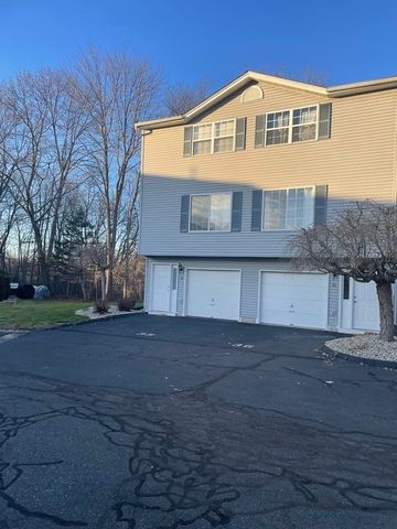 35 Waters Edge Dr   #35, Ludlow, MA 01056