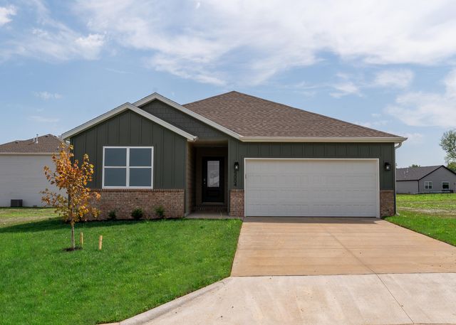 4973 West Silo Hills Drive, Springfield, MO 65802