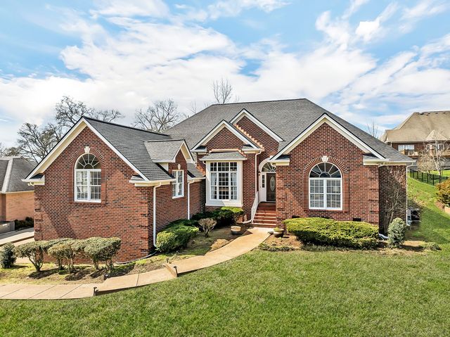 1425 Station Four Ln, Old Hickory, TN 37138