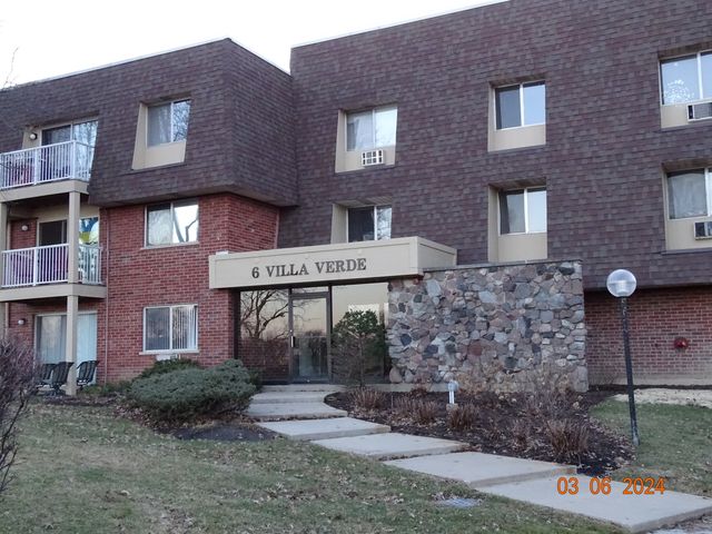 6 Villa Verde Dr #306, Buffalo Grove, IL 60089